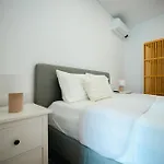 Sea House Апартаменты *
